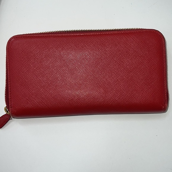 Prada Wallet - Picture 2 of 11